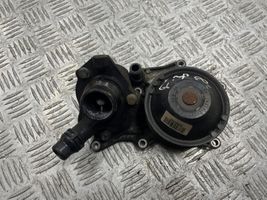 BMW 3 F30 F35 F31 Vandens pompa 781083304