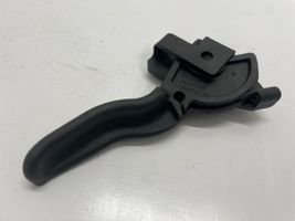 Opel Meriva B Engine bonnet (hood) release handle 13128231