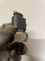 Audi A4 S4 B8 8K Sensore di pressione del carburante 059130758E