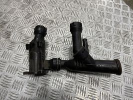 Audi A6 S6 C7 4G Termostato/alloggiamento del termostato 04L121111H