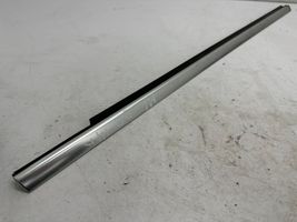 Mercedes-Benz ML W166 Rivestimento modanatura del vetro della portiera anteriore 