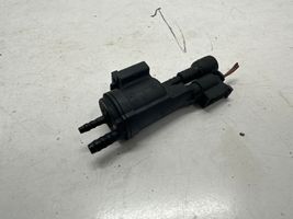 Mercedes-Benz A W176 Electrovanne Soupape de Sûreté / Dépression A0025407097