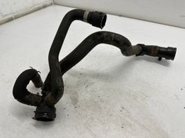 Audi A4 Allroad Tuyau de liquide de refroidissement moteur 8K0121049AF