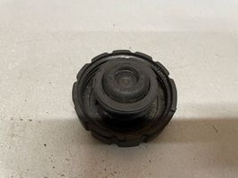 Mercedes-Benz ML W164 Vase d'expansion / bouchon de réservoir de liquide de refroidissement A0005018415