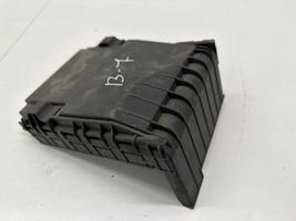 Volkswagen PASSAT B7 Fuse box cover 1K0937132F