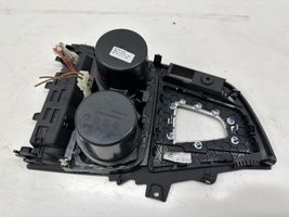 BMW 3 F30 F35 F31 Przedni uchwyt na kubek tunelu środkowego 9218925