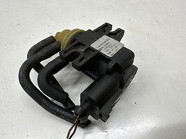 Volkswagen Golf VII Electrovanne Soupape de Sûreté / Dépression 04L131051F