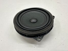 BMW 2 F46 Enceinte de porte arrière 8715685