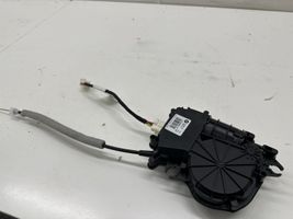 BMW 2 F46 Siłownik elektryczny podnoszenia klapy tylnej / bagażnika 7348531