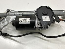 BMW 2 F46 Mechanizm i silniczek wycieraczek szyby przedniej / czołowej 7301046