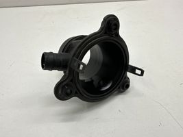 BMW 2 F46 Część rury dolotu powietrza 8650760