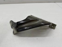 Skoda Karoq Supporto di montaggio del parafango 57A821168