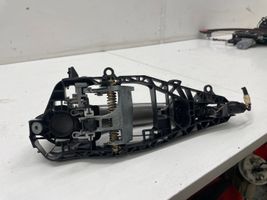 BMW 2 F45 Klamka zewnętrzna drzwi przednich 7401212