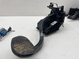 BMW 2 F45 Pedal de freno 6856596