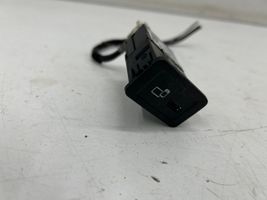 Mercedes-Benz E W213 Gniazdo / Złącze USB A2478204602