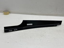 BMW iX3 G08 Rivestimento modanatura del vetro della portiera anteriore 7410021