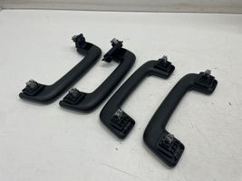 Seat Leon IV Un set di maniglie per il soffitto 8Y0857607