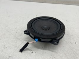 BMW 3 G20 G21 Enceinte de porte arrière 2622560