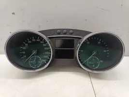 Mercedes-Benz R W251 Spidometrs (instrumentu panelī) A2515401848