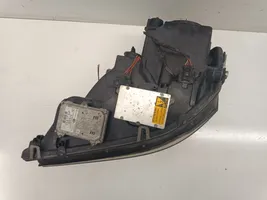 Mercedes-Benz ML W164 Lampa przednia A0028206026