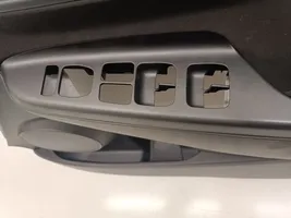 Hyundai Kona I Apmušimas priekinių durų (obšifke) 