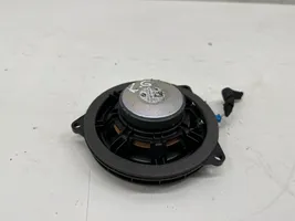 BMW 1 F40 Enceinte de porte arrière 8715685