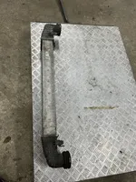 Mercedes-Benz E W211 Starpdzesētāja radiators A2115002602