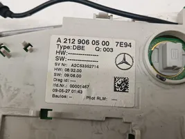 Mercedes-Benz E W212 Priekinių vietų apšvietimo žibintas A2129060500