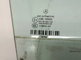 Mercedes-Benz E A207 Priekšējo durvju stikls(divdurvju mašīnas) 43R00050
