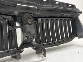 BMW 5 G30 G31 Maskownica / Grill / Atrapa górna chłodnicy 7497279