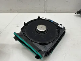 BMW 5 G30 G31 Subwoofer-bassokaiutin 9395861