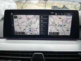BMW 5 G30 G31 Panel / Radioodtwarzacz CD/DVD/GPS CI5A12E9001