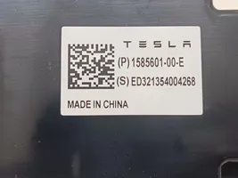 Tesla Model 3 Wzmacniacz anteny 158560100E