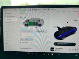 Tesla Model 3 Sähköauton moottori T63220210029E