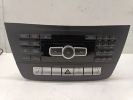 Mercedes-Benz C W204 Radio/CD/DVD/GPS-pääyksikkö A2049009807