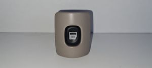 Chrysler Town & Country V Przełącznik / Przycisk otwierania drzwi bocznych / przesuwnych 1ES32BD1AB