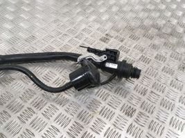 Toyota Yaris Tuyau d'alimentation conduite de carburant 