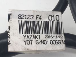 Toyota C-HR Minus / Klema / Przewód akumulatora 82123F4010