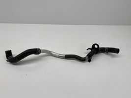 Porsche Cayenne (92A) Tubo flessibile del liquido di raffreddamento del motore 7P0819857E