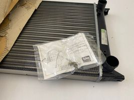 Volkswagen Polo I 86 Dzesēšanas šķidruma radiators 727114