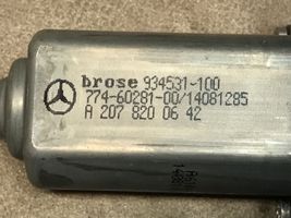 Mercedes-Benz E A207 Motorino alzacristalli della portiera anteriore A2078200642