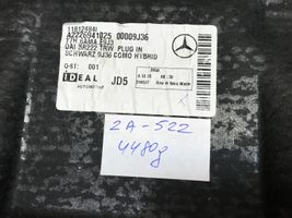 Mercedes-Benz S W222 Tavaratilan kaukalon tekstiilikansi A2226931917