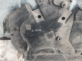 Mercedes-Benz E W212 Copertura sottoscocca centrale A2126930017