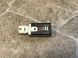 BMW X5 E70 Connecteur/prise USB 9167196