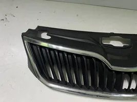 Skoda Rapid (120G, 130G, 135G) Grotelės priekinės 5JA853668