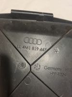 Audi Q7 4M Priekinio stiklo apdaila LL4M1819447