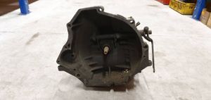 Audi 80 90 B2 Manuaalinen 4-portainen vaihdelaatikko 014301103R