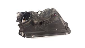 Volkswagen PASSAT B5 Lampa przednia 3B0941017R