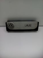 Volkswagen PASSAT B6 Couvercle cache moteur 06F129208C