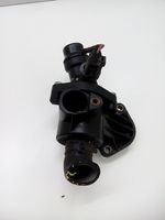 Volkswagen PASSAT B6 Termostato/alloggiamento del termostato 06F121111